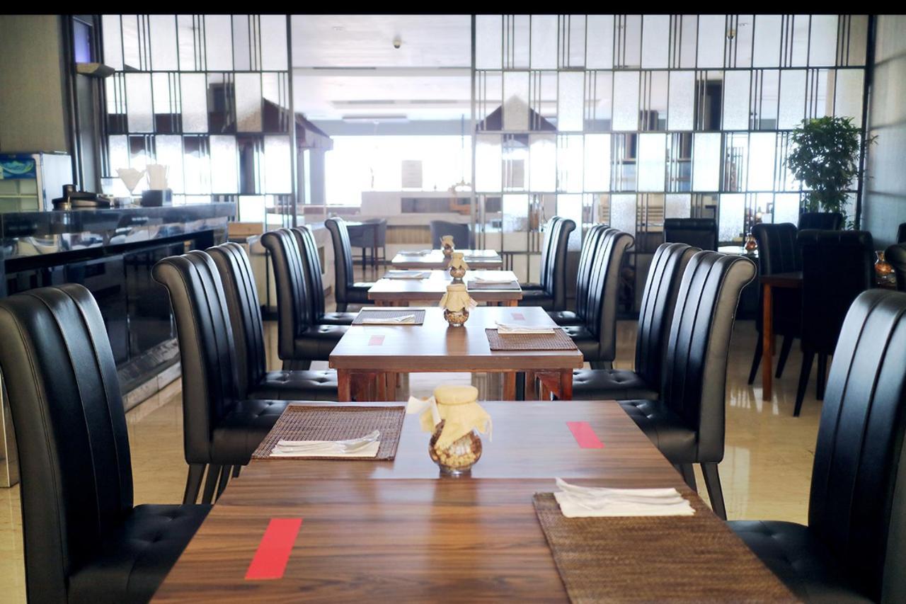 梭罗巴鲁贝斯特韦斯特premier酒店 Solo 外观 照片